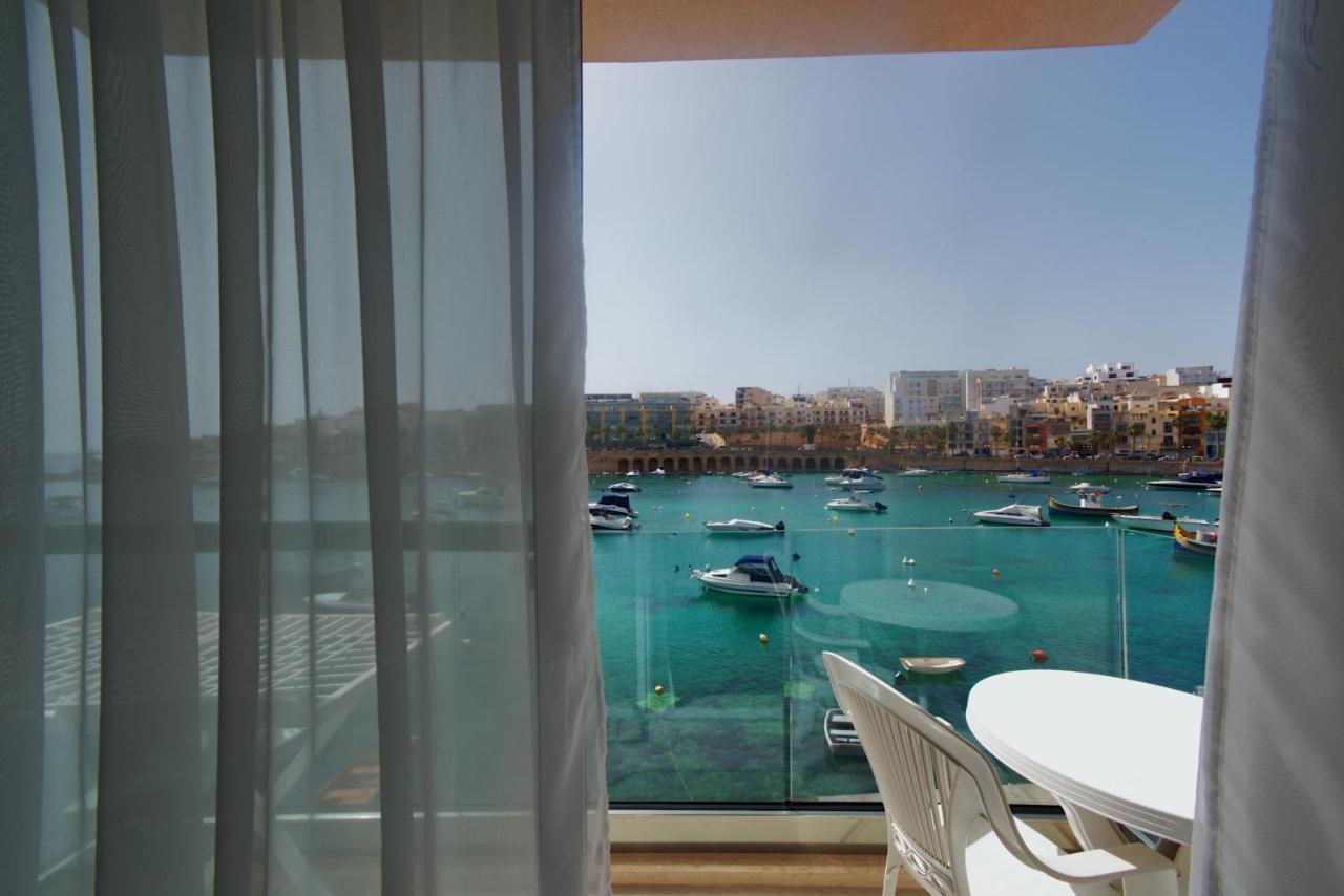 Marbella Holiday Apartments - Seafront - Wifi Марсаскала Екстер'єр фото